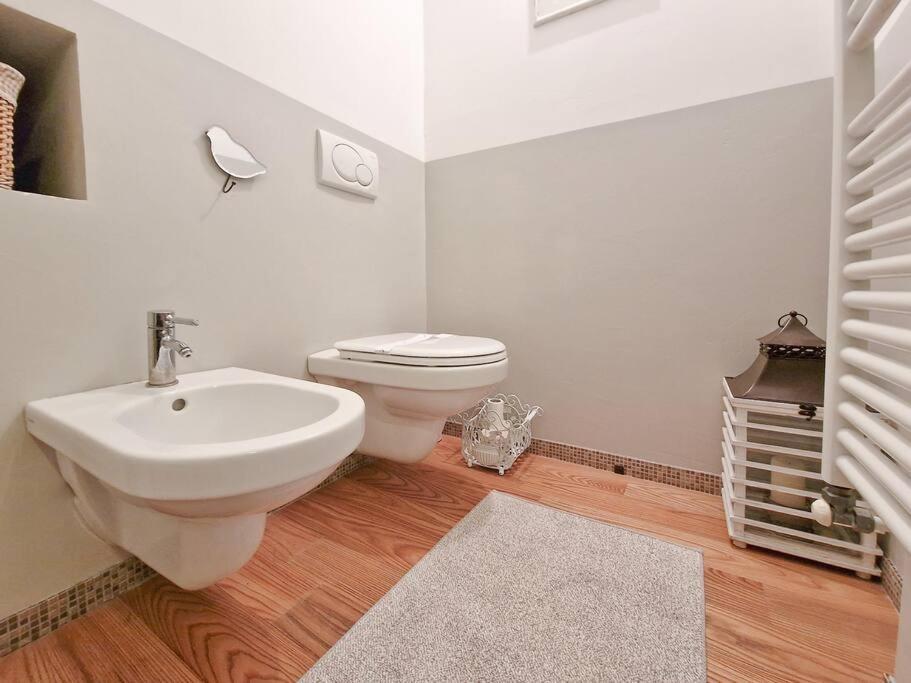 Charme On The River - City Center Appartement Verona Buitenkant foto