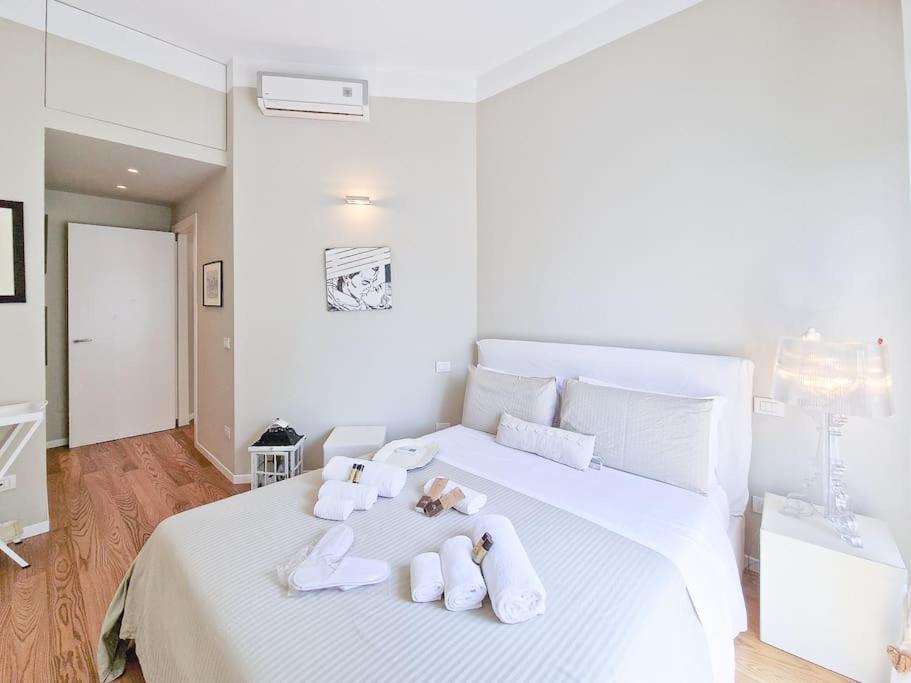 Charme On The River - City Center Appartement Verona Buitenkant foto