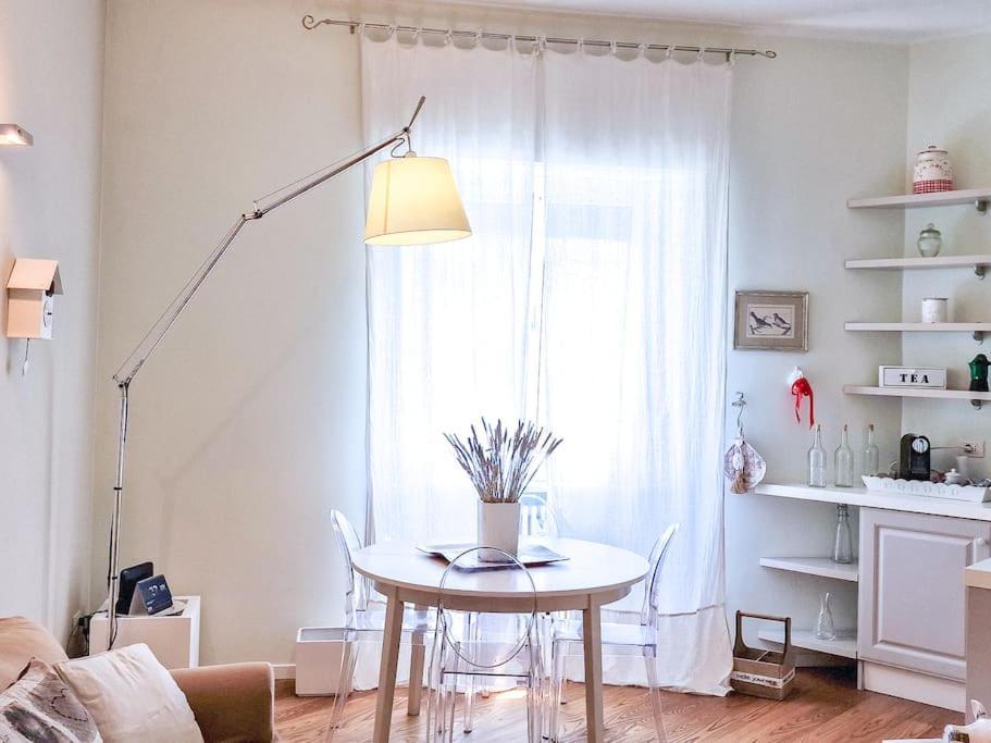 Charme On The River - City Center Appartement Verona Buitenkant foto